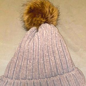 Super soft gray fuzzy hat stretches